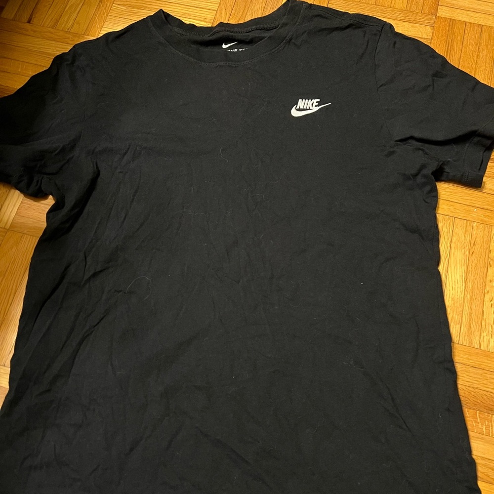 Nike Men's Black T-Shirt